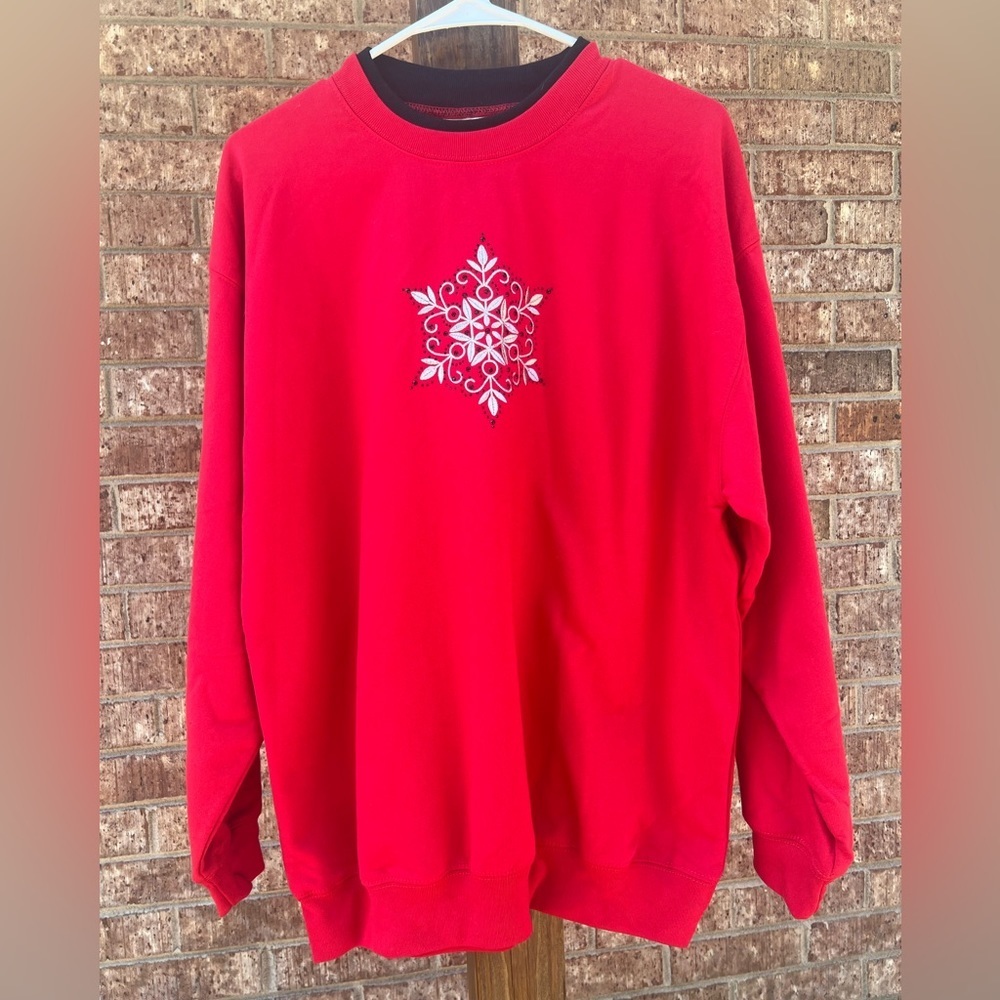 Snowflake sweater‎